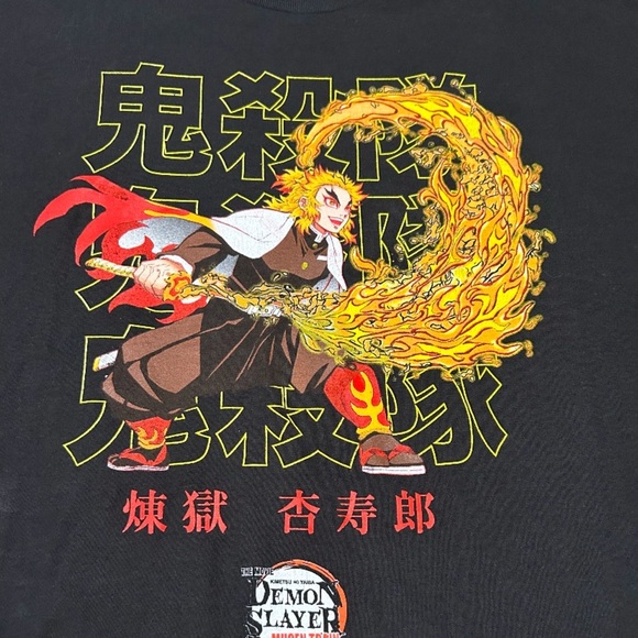 Demon Slayer - Rengoku Pose T-Shirt black short sleeve - Picture 5 of 6